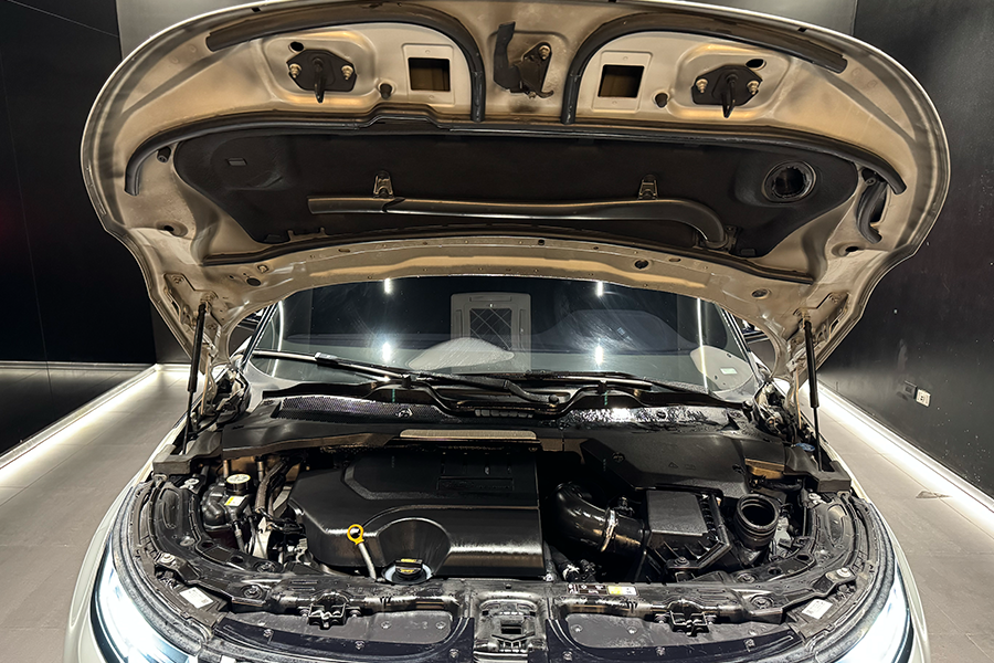 Range Rover Evoque P250 HSE